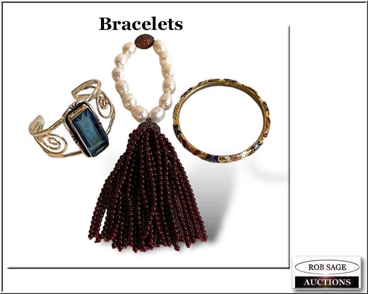 #284 Bracelets